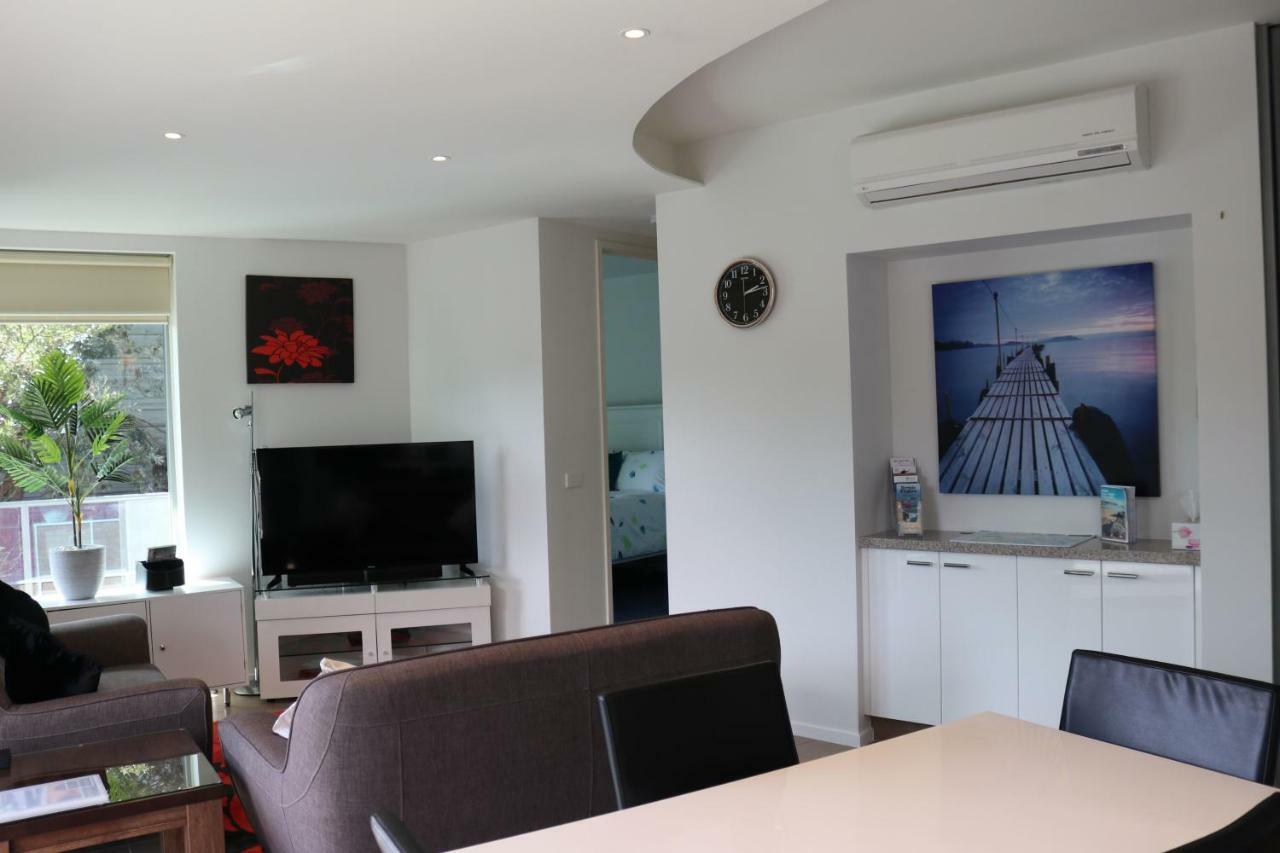 Apartmán 130 At The Waves Cowes Exteriér fotografie