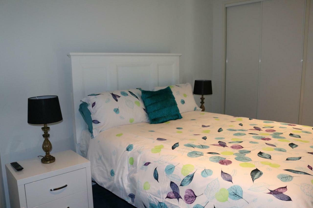 Apartmán 130 At The Waves Cowes Exteriér fotografie