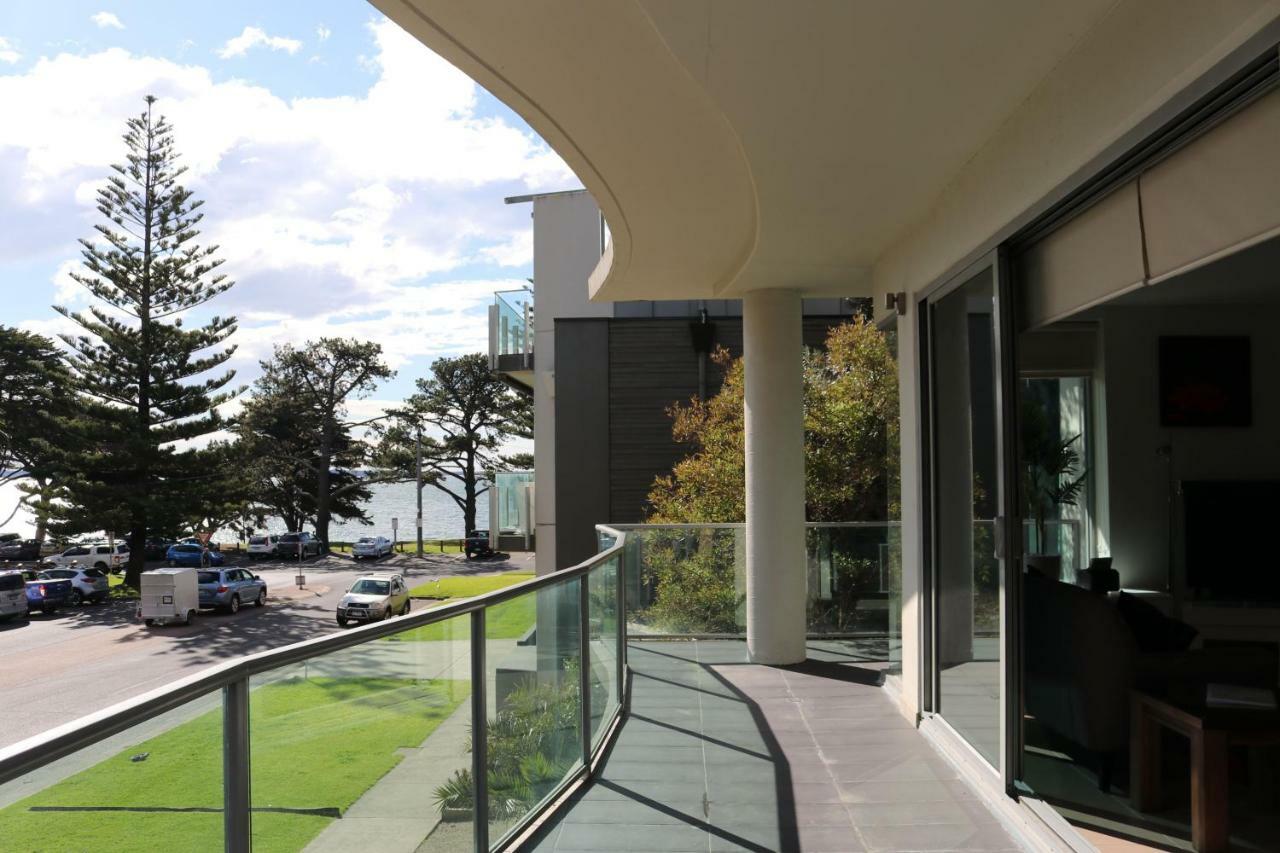 Apartmán 130 At The Waves Cowes Exteriér fotografie
